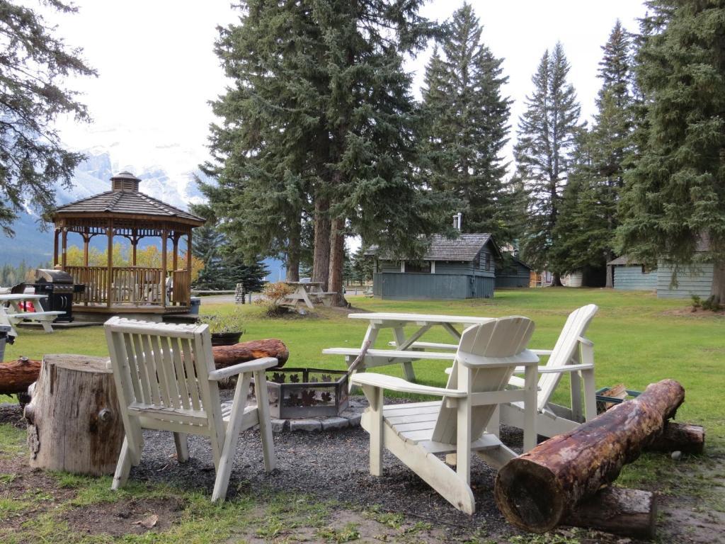 Rundle Chalets Canmore Zewnętrze zdjęcie